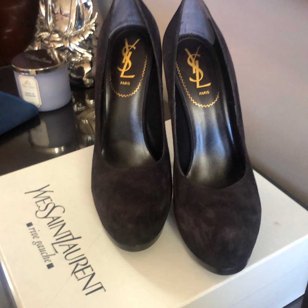 YSL BROWN SUEDE PUMPS